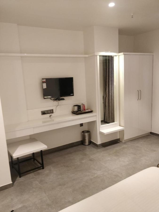 Hotel My Home Residency Nashik Ngoại thất bức ảnh