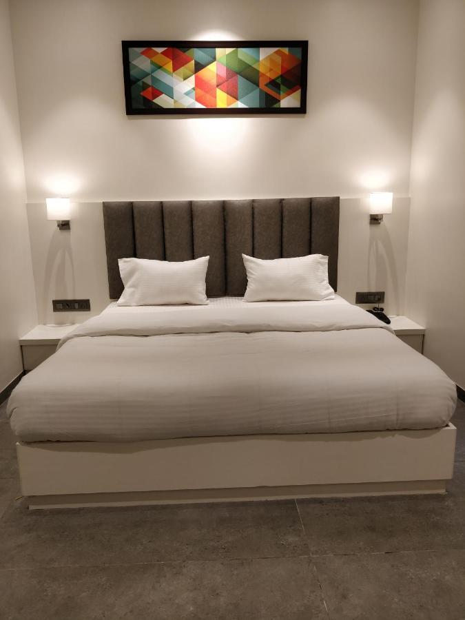 Hotel My Home Residency Nashik Ngoại thất bức ảnh